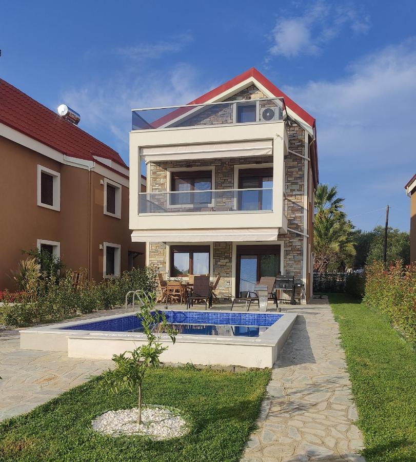 Villa Cassiopeia Nikiti  Exterior foto